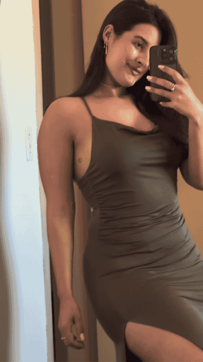 Mulher confiante e satisfeita